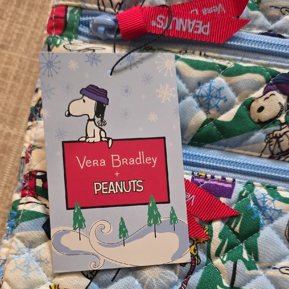 Snoopy Quilted Crossbody Bag - Multicolor - Picture 6 of 9